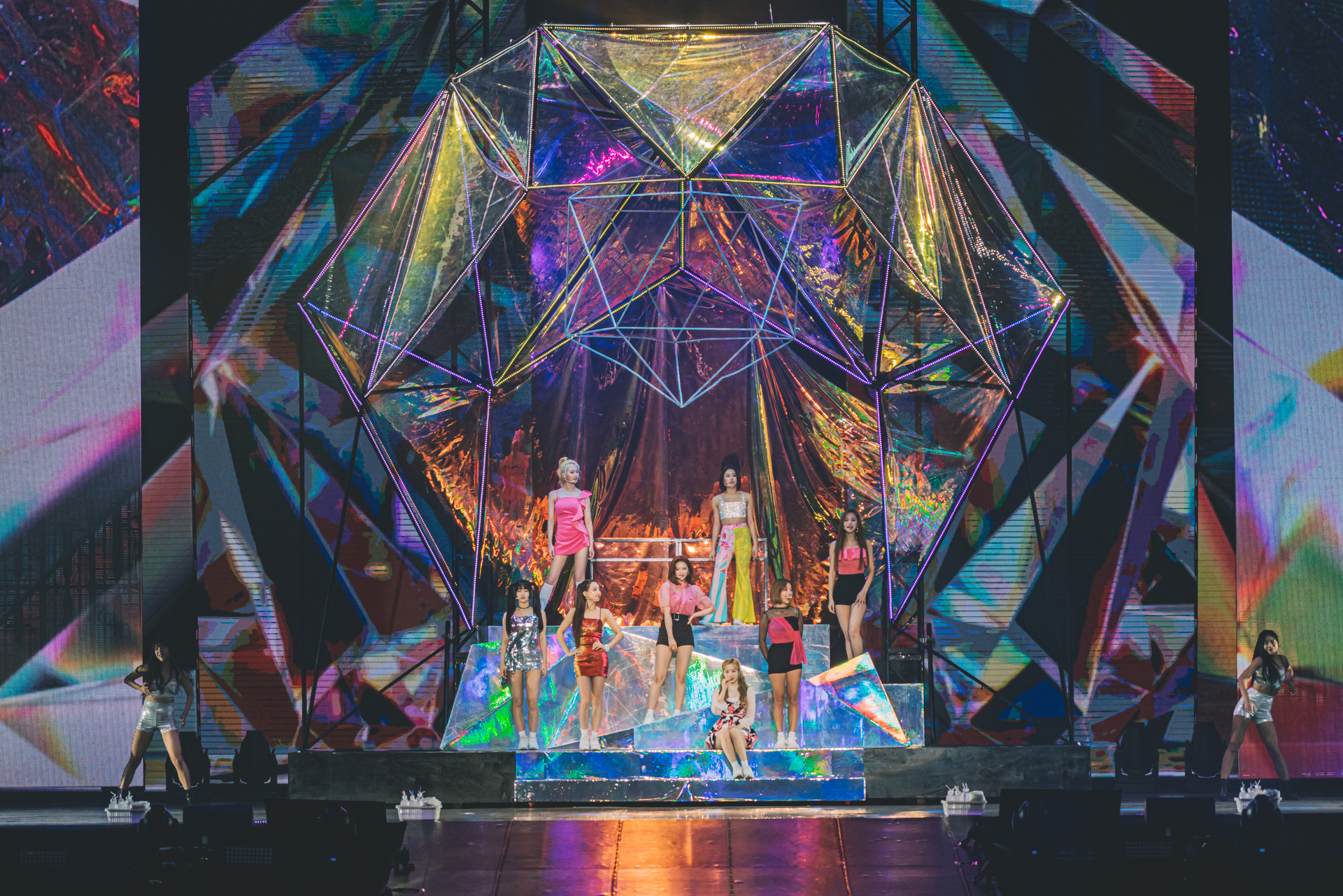 twice-to-headline-2025-victorias-secret-fashion-show-marking-a-cultural-milestone